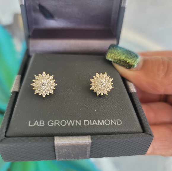 Jewelry - 10k Sunburst Lab Grown Diamond Earrings